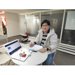 感謝 恆大數位科技有限公司黃總經理 加入經銷商行列 感謝 恆大數位科技有限公司黃總經理 加入經銷商行列